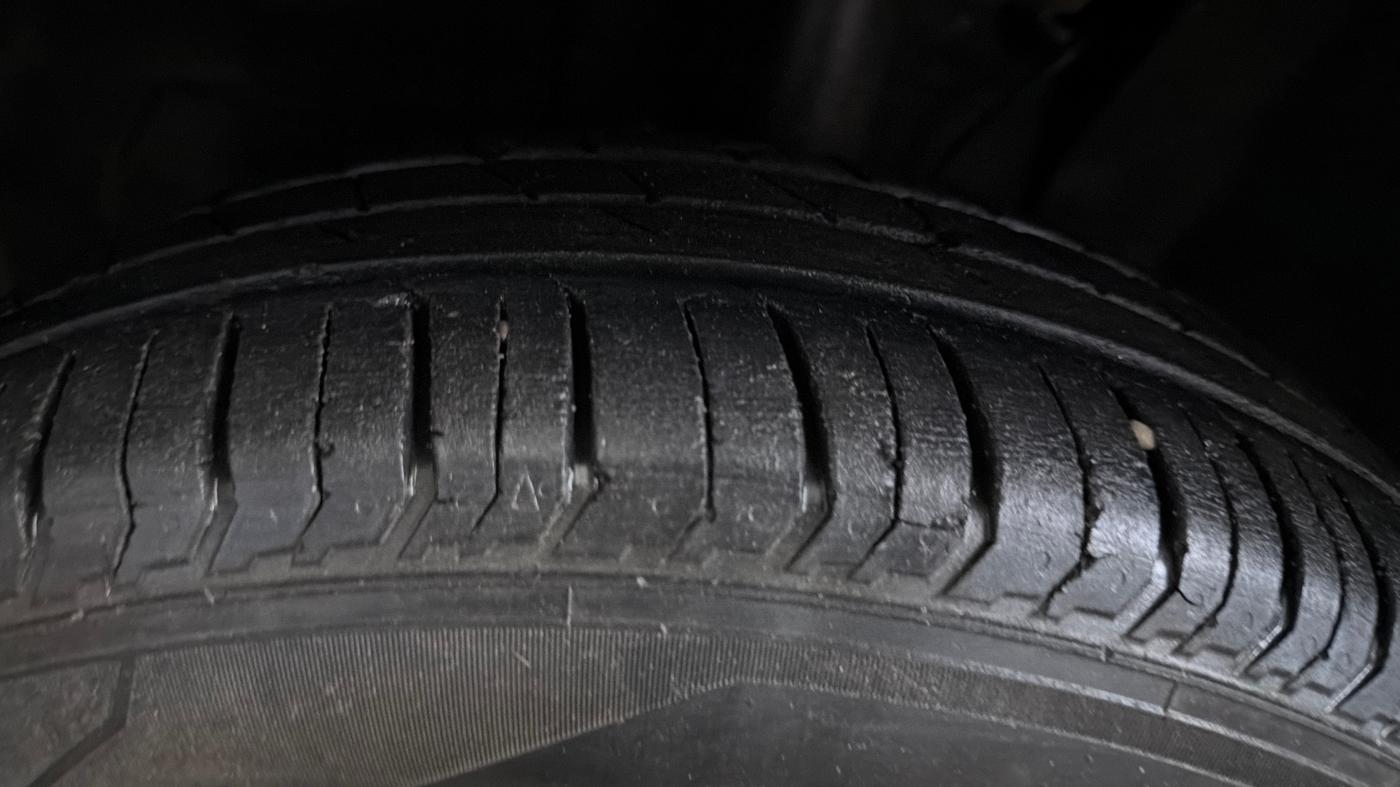 2024 Tata PUNCH PURE MT, Petrol, Manual, 20,409 km, Left Front Tyre Tread