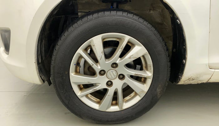 2012 Maruti Swift ZXI, Petrol, Manual, 70,223 km, Left Front Wheel