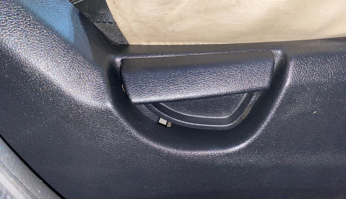 2020 Hyundai NEW SANTRO SPORTZ MT, Petrol, Manual, 15,301 km, Driver Side Adjustment Panel