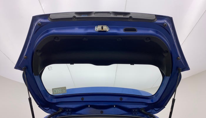 2014 Maruti Swift VXI, Petrol, Manual, 53,175 km, Boot Door Open