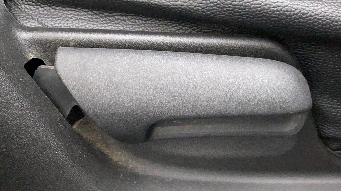 2014 Maruti Swift VXI, Petrol, Manual, 53,175 km, Driver Side Adjustment Panel