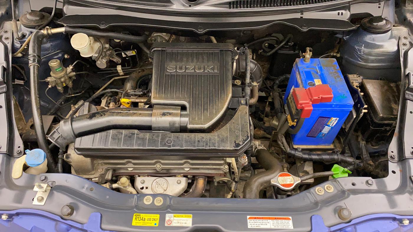 2014 Maruti Swift VXI, Petrol, Manual, 53,175 km, Open Bonet