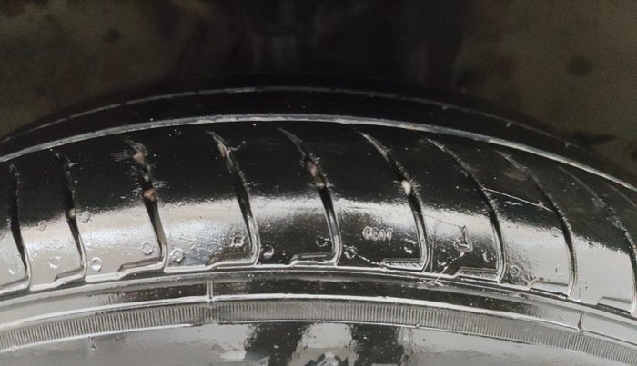 2015 Honda City 1.5L I-VTEC VX CVT, Petrol, Automatic, 60,254 km, Right Front Tyre Tread