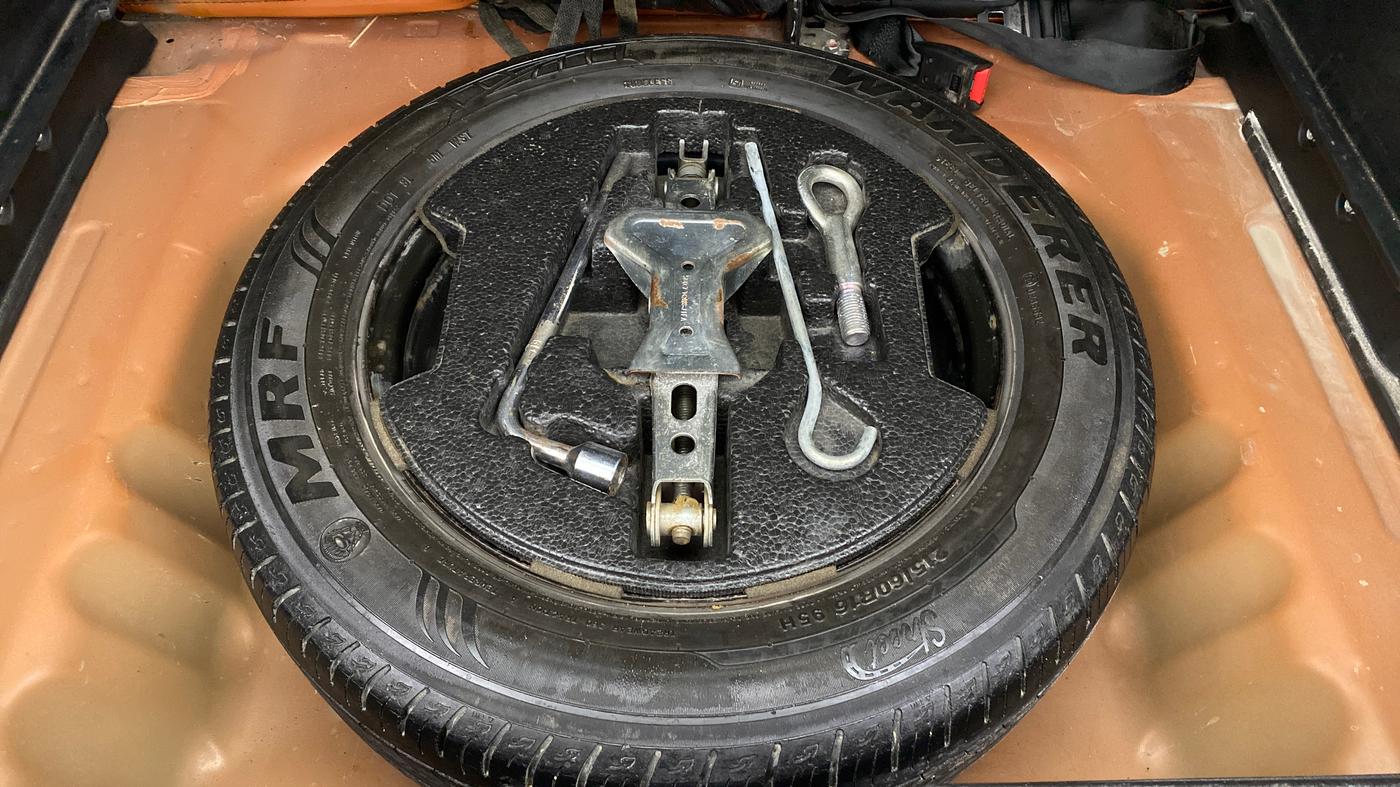2018 Maruti Vitara Brezza ZDI+ DUAL TONE AMT, Diesel, Automatic, 33,570 km, Spare Tyre