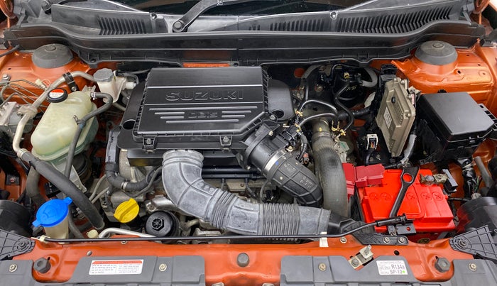 2018 Maruti Vitara Brezza ZDI+ DUAL TONE AMT, Diesel, Automatic, 33,570 km, Open Bonet