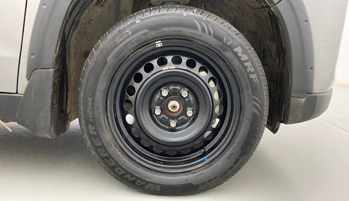 2021 Maruti Vitara Brezza VXI, Petrol, Manual, 28,660 km, Right Front Wheel