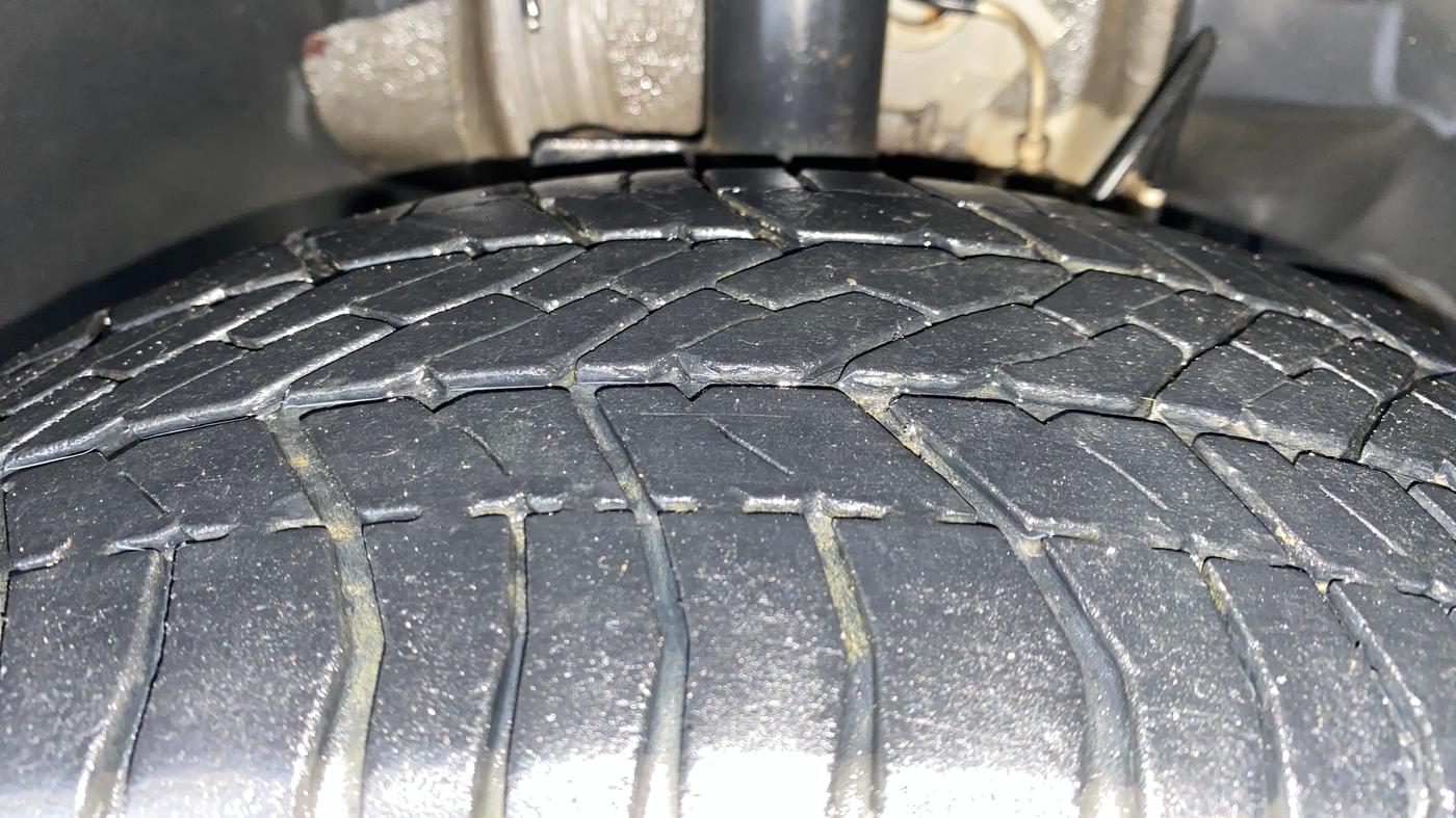2022 Tata TIGOR XZ CNG, CNG, Manual, 78,806 km, Right Front Tyre Tread