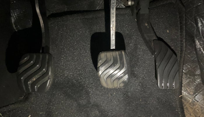 2022 Renault Kiger RXZ MT, Petrol, Manual, 33,351 km, Pedals