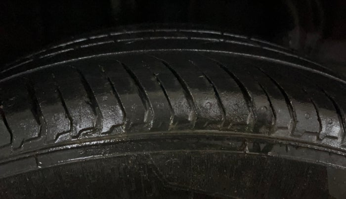 2022 Renault Kiger RXZ MT, Petrol, Manual, 33,351 km, Right Rear Tyre Tread