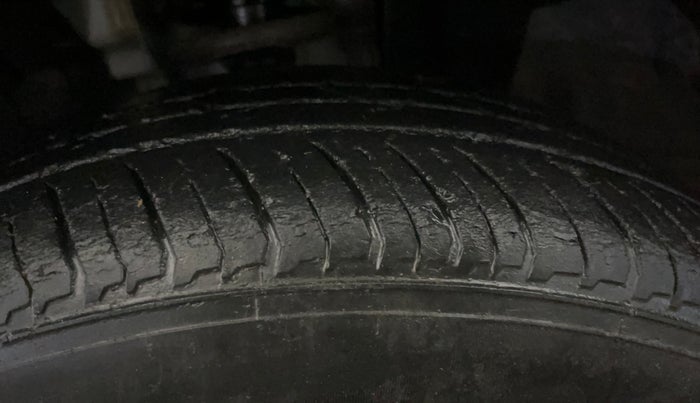 2022 Renault Kiger RXZ MT, Petrol, Manual, 33,351 km, Left Front Tyre Tread