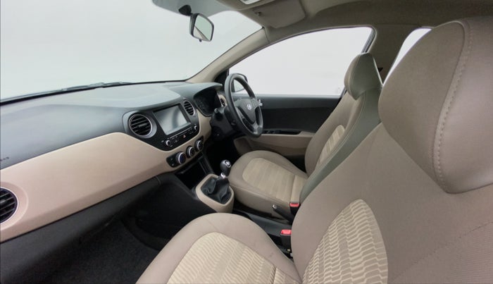 2017 Hyundai Xcent SX 1.2, Petrol, Manual, 22,338 km, Right Side Front Door Cabin