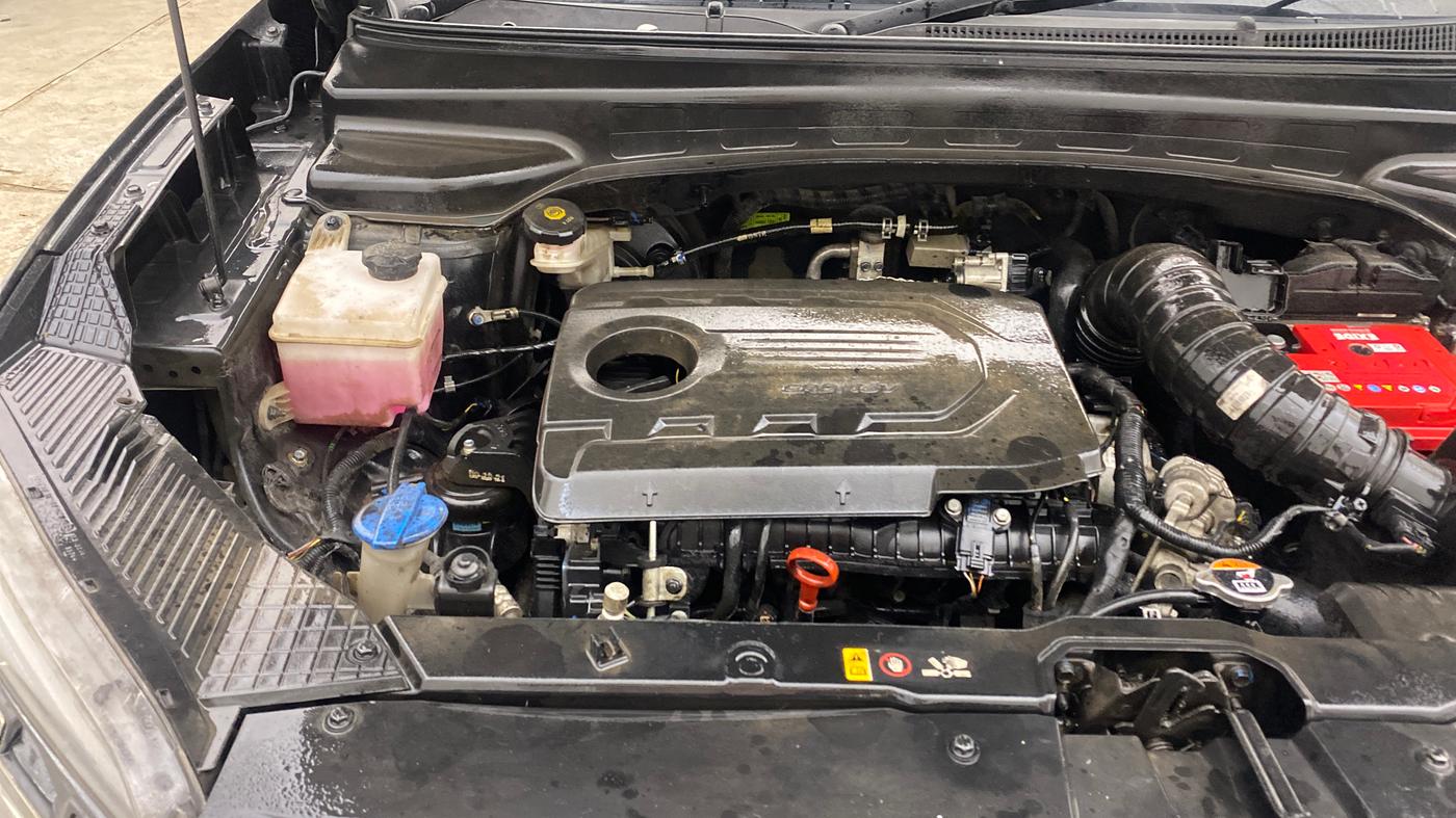 2022 Hyundai ALCAZAR PLATINUM(O) 7STR 1.5 AT, Diesel, Automatic, 75,833 km, Engine View - Right
