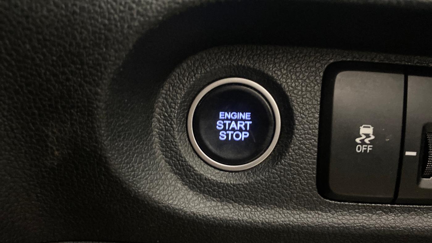 2022 Hyundai ALCAZAR PLATINUM(O) 7STR 1.5 AT, Diesel, Automatic, 75,833 km, Keyless Start/ Stop Button
