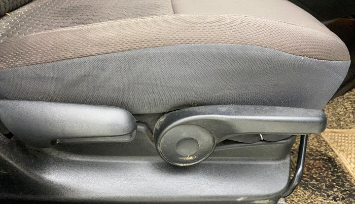 2020 Toyota URBAN CRUISER HIGH GRADE MT, Petrol, Manual, 95,338 km, Driver Side Adjustment Panel