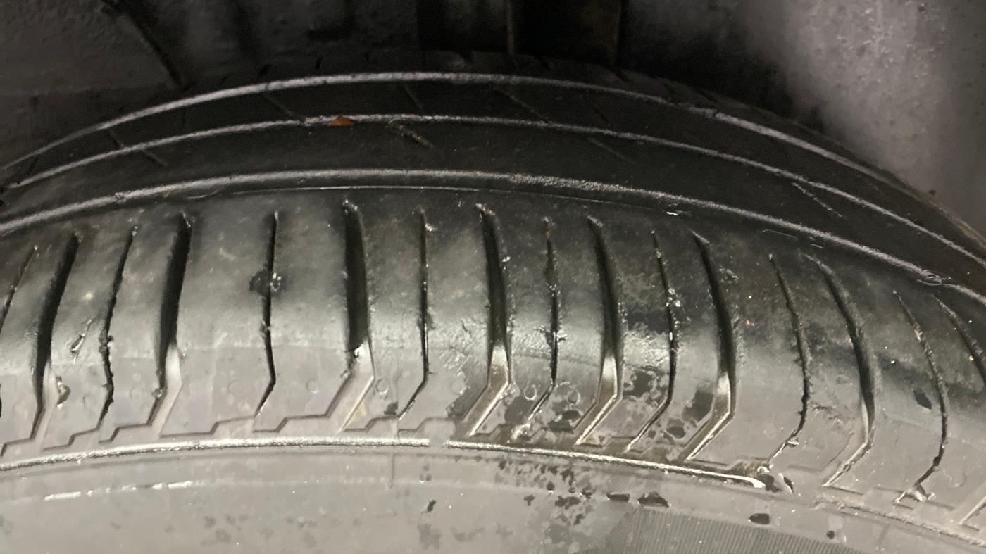 2021 Tata PUNCH ADVENTURE MT, Petrol, Manual, 57,143 km, Left Rear Tyre Tread
