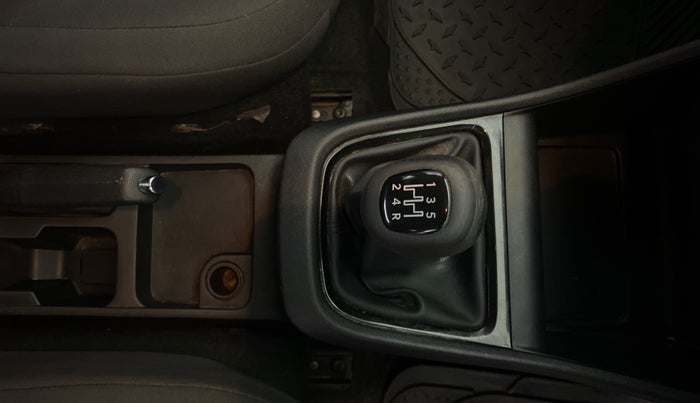 2021 Tata PUNCH ADVENTURE MT, Petrol, Manual, 57,143 km, Gear Lever