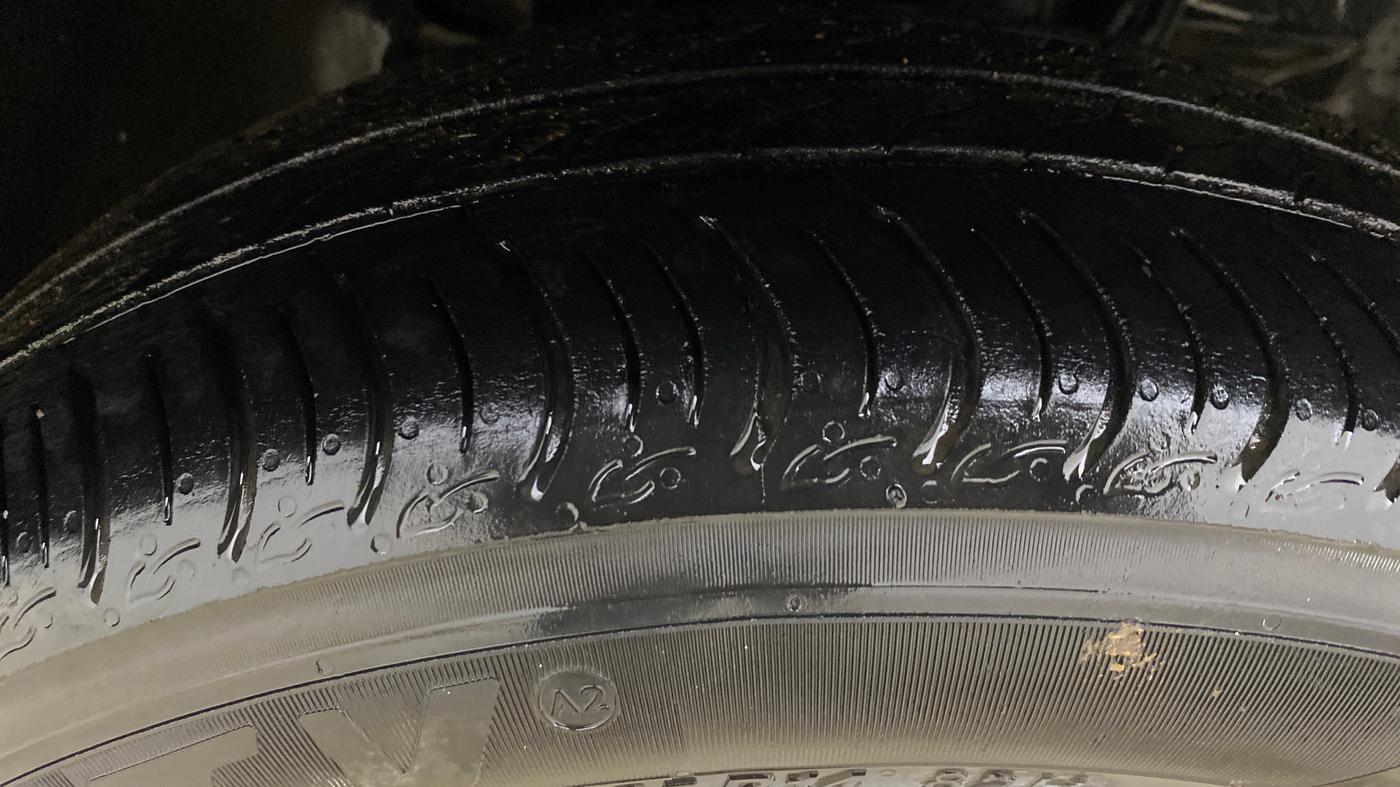 2022 Tata TIGOR XZ PLUS CNG LEATHERETTE PACK, CNG, Manual, 95,622 km, Right Front Tyre Tread