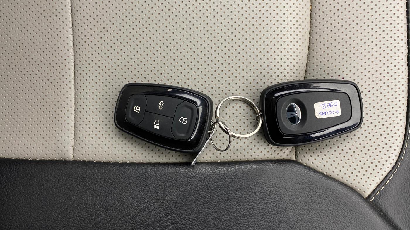2022 Tata TIGOR XZ PLUS CNG LEATHERETTE PACK, CNG, Manual, 95,622 km, Key Close Up