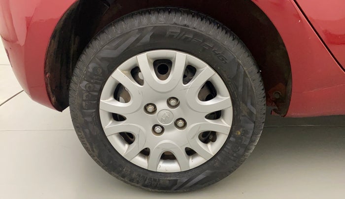 2011 Hyundai i20 MAGNA (O) 1.2, Petrol, Manual, 42,009 km, Right Rear Wheel