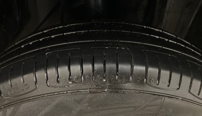 2017 Datsun Go T, Petrol, Manual, 48,825 km, Right Front Tyre Tread