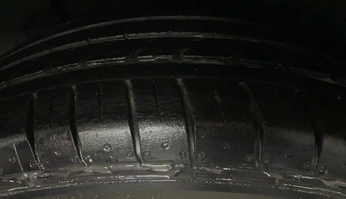 2020 KIA SELTOS HTX 1.5 PETROL, Petrol, Manual, 33,015 km, Right Rear Tyre Tread