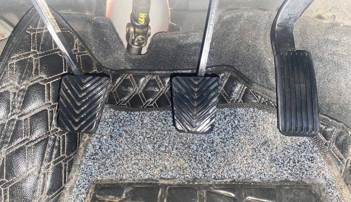 2020 KIA SELTOS HTX 1.5 PETROL, Petrol, Manual, 33,015 km, Pedals