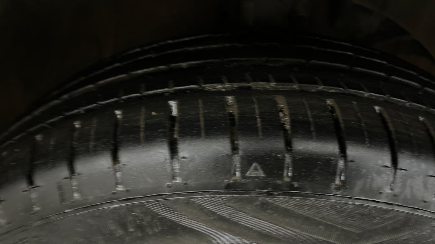2025 Maruti Baleno ALPHA 1.2 AGS, Petrol, Automatic, 3,803 km, Right Front Tyre Tread
