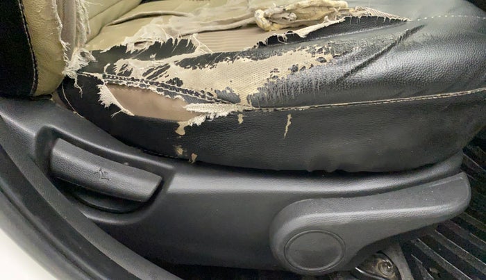 2018 Hyundai Xcent SX 1.2, Petrol, Manual, 72,642 km, Driver Side Adjustment Panel