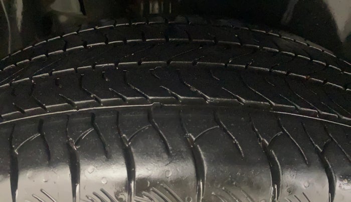 2023 Toyota URBAN CRUISER HYRYDER V HYBRID, Hybrid, Automatic, 33,241 km, Right Rear Tyre Tread