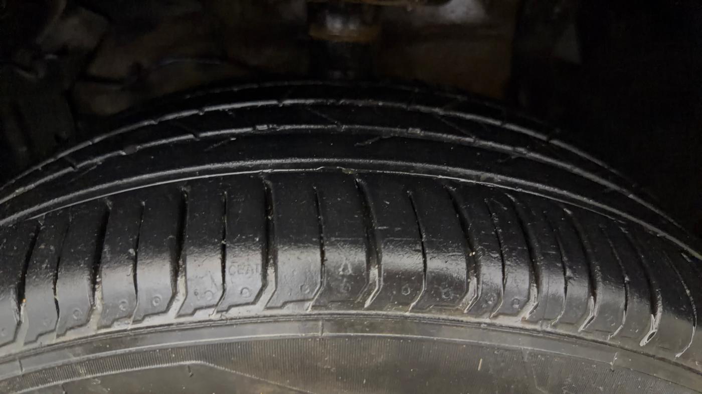 2022 Maruti Vitara Brezza ZXI, Petrol, Manual, 35,076 km, Left Front Tyre Tread