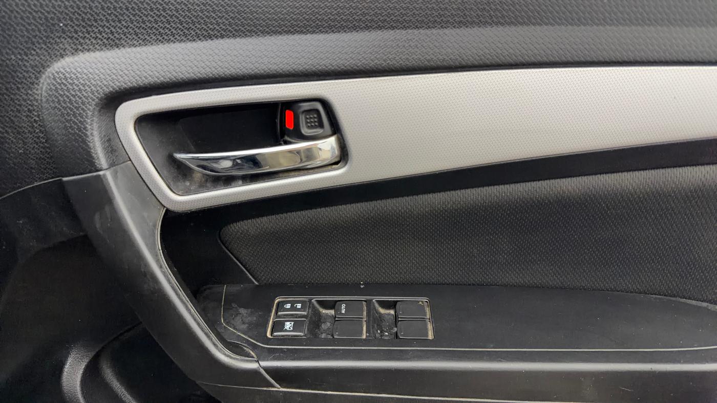 2022 Maruti Vitara Brezza ZXI, Petrol, Manual, 35,076 km, Driver Side Door Panels Control