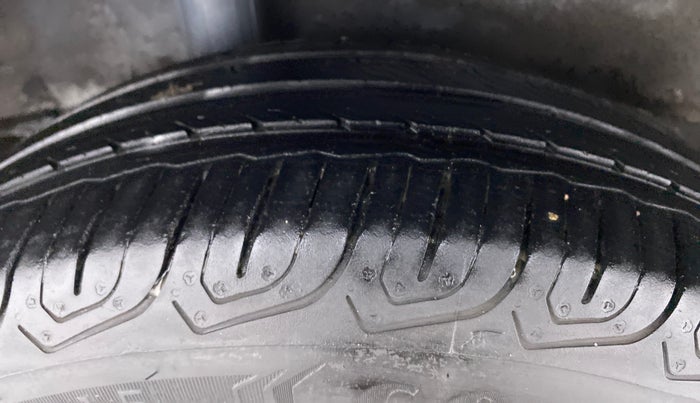 2017 Honda City V CVT, Petrol, Automatic, 66,278 km, Right Rear Tyre Tread