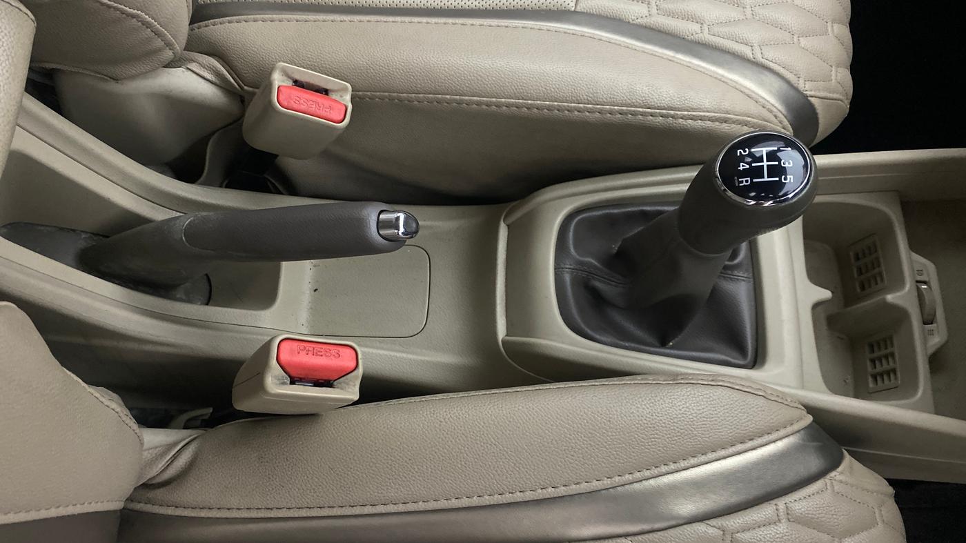 2020 Maruti Ertiga ZXI+ SHVS, Petrol, Manual, 17,642 km, Gear Lever