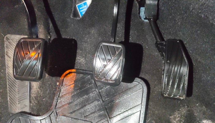 2020 Maruti Baleno ZETA PETROL 1.2, Petrol, Manual, 72,509 km, Pedals