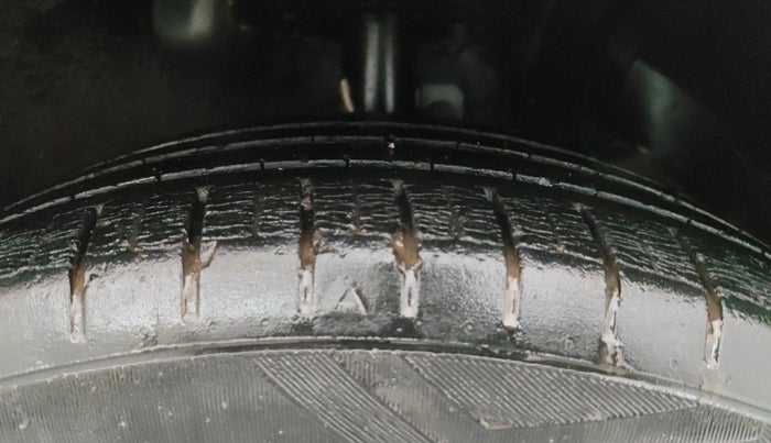 2020 Maruti Baleno ZETA PETROL 1.2, Petrol, Manual, 72,509 km, Right Front Tyre Tread