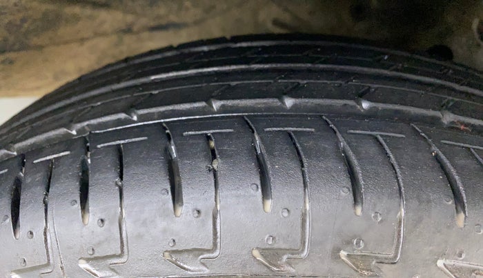 2020 Maruti IGNIS DELTA 1.2, Petrol, Manual, 28,425 km, Right Front Tyre Tread