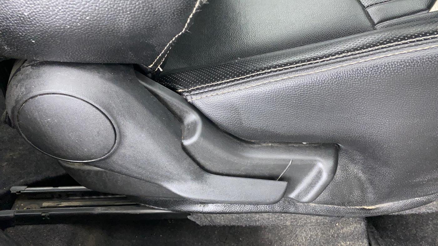 2020 Maruti IGNIS DELTA 1.2, Petrol, Manual, 28,425 km, Driver Side Adjustment Panel