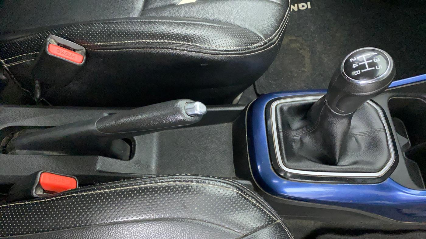 2020 Maruti IGNIS DELTA 1.2, Petrol, Manual, 28,425 km, Gear Lever