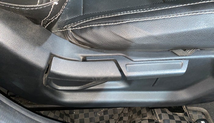 2023 Hyundai EXTER SX 1.2 MT, Petrol, Manual, 24,685 km, Driver Side Adjustment Panel