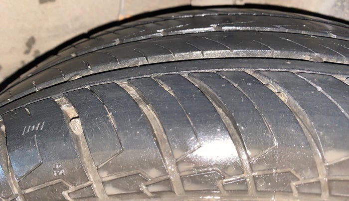 2023 Hyundai EXTER SX 1.2 MT, Petrol, Manual, 24,685 km, Left Rear Tyre Tread