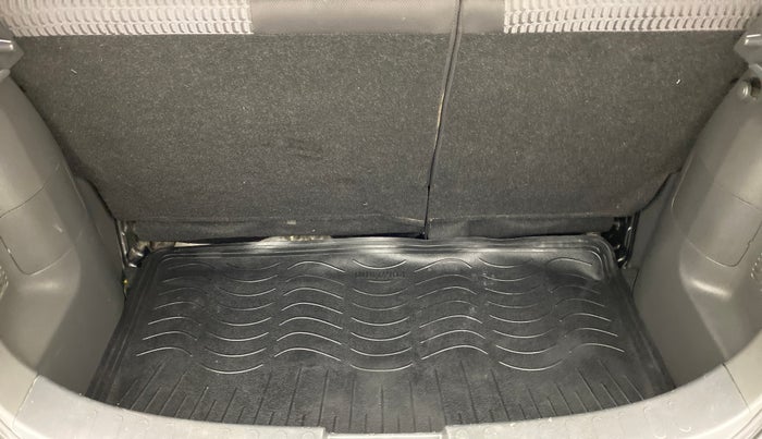 2015 Maruti Ritz VXI, Petrol, Manual, 40,818 km, Boot Inside