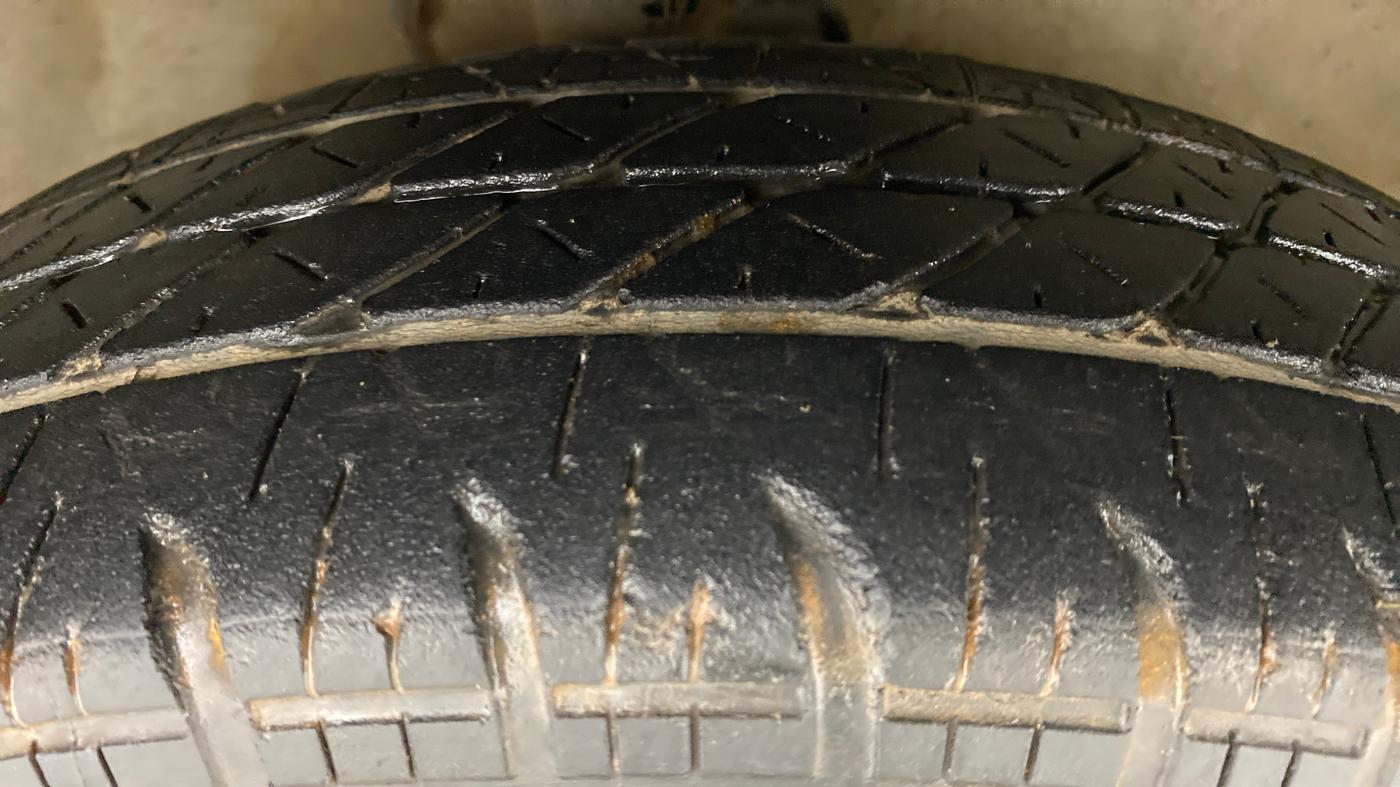 2015 Maruti Ritz VXI, Petrol, Manual, 40,818 km, Right Front Tyre Tread