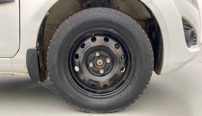 2015 Maruti Ritz VXI, Petrol, Manual, 40,818 km, Right Front Wheel