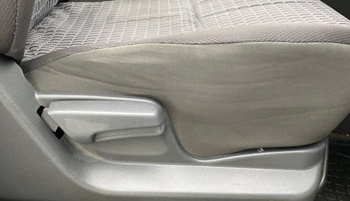 2015 Maruti Ritz VXI, Petrol, Manual, 40,818 km, Driver Side Adjustment Panel