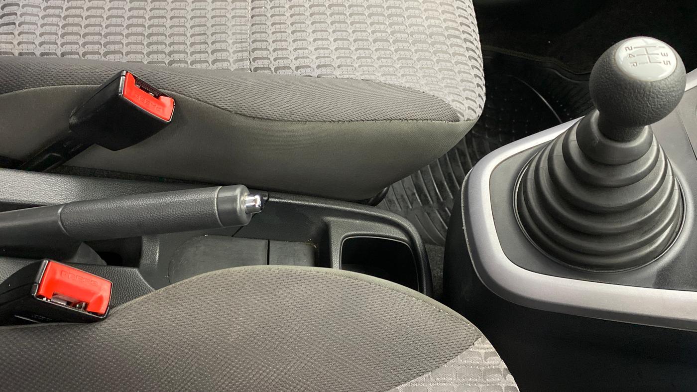 2015 Maruti Ritz VXI, Petrol, Manual, 40,818 km, Gear Lever