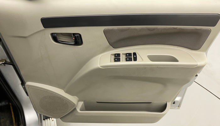 2019 Mahindra Scorpio S5, Diesel, Manual, 58,503 km, Driver Side Door Panels Control