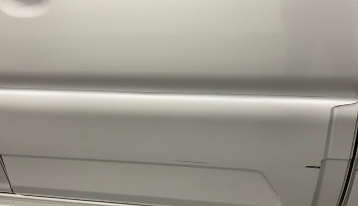 2019 Mahindra Scorpio S5, Diesel, Manual, 58,503 km, Driver-side door - Minor scratches
