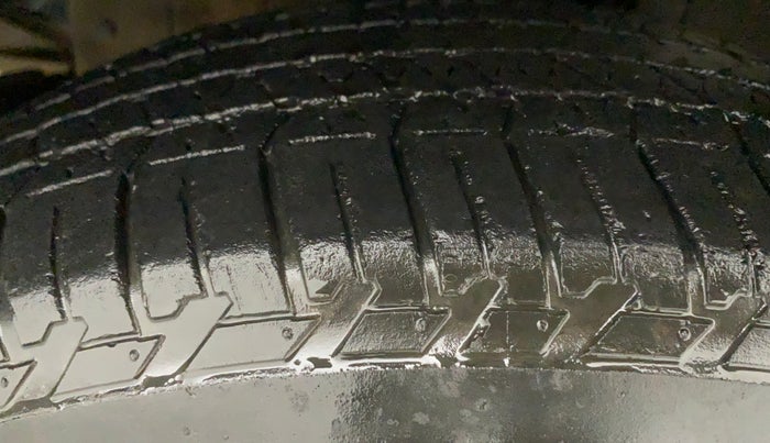 2019 Mahindra Scorpio S5, Diesel, Manual, 58,503 km, Right Front Tyre Tread