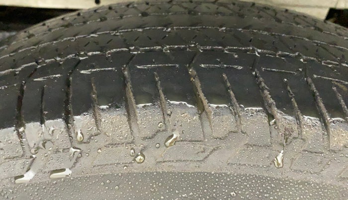 2019 Mahindra Scorpio S5, Diesel, Manual, 58,503 km, Left Rear Tyre Tread