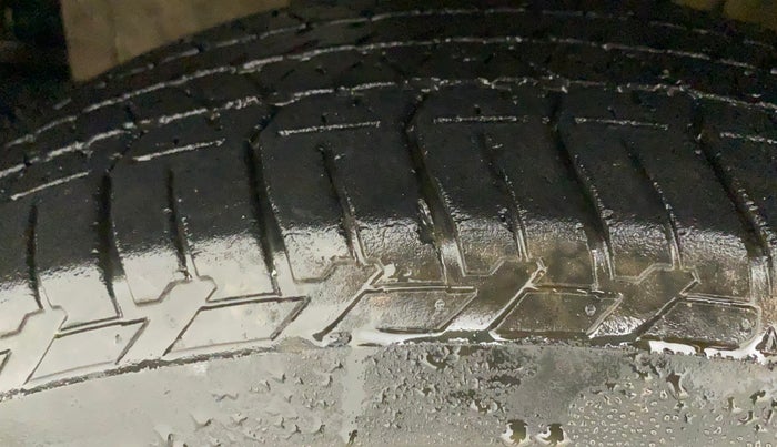 2019 Mahindra Scorpio S5, Diesel, Manual, 58,503 km, Left Front Tyre Tread